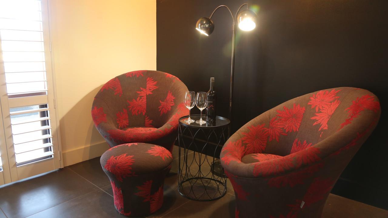 Irongate Studio B&B Mintaro Dış mekan fotoğraf